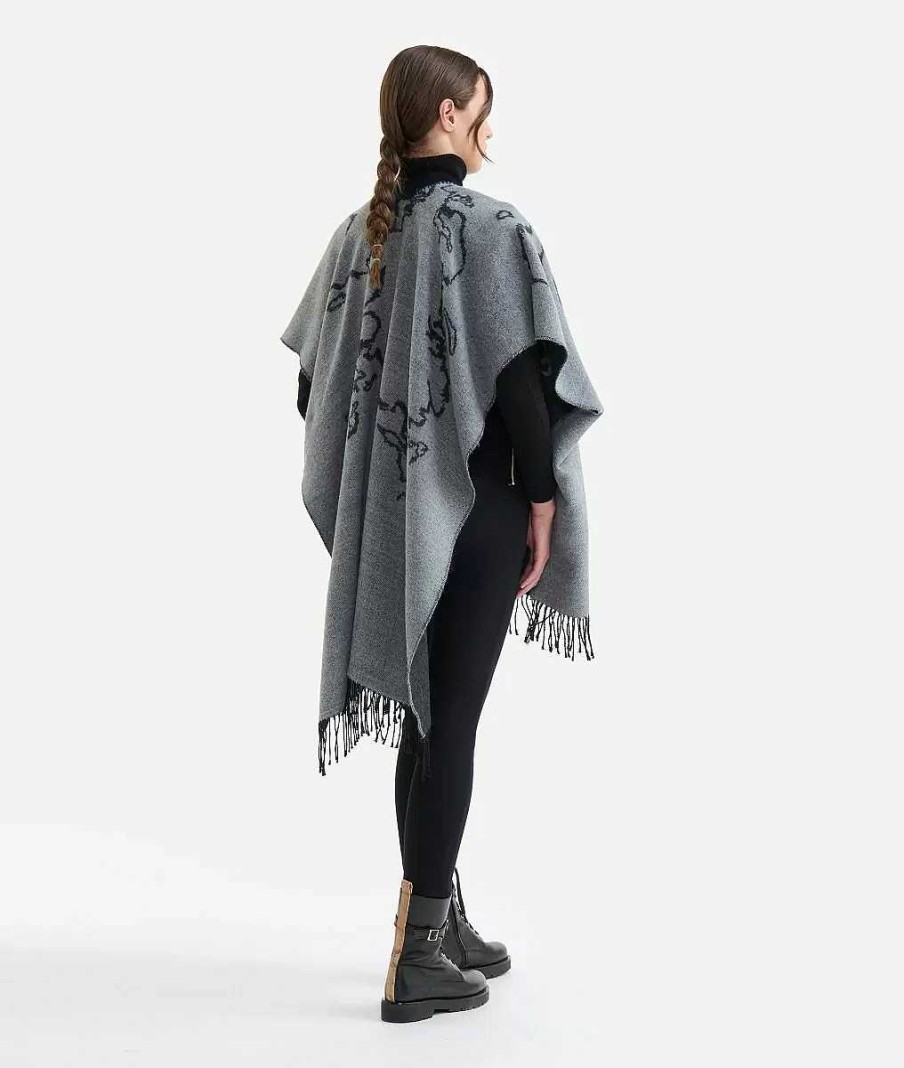 Alviero Martini Poncho & Mantelle | Mantella Geo Filetti 80 X 180 Grigio Nebbia